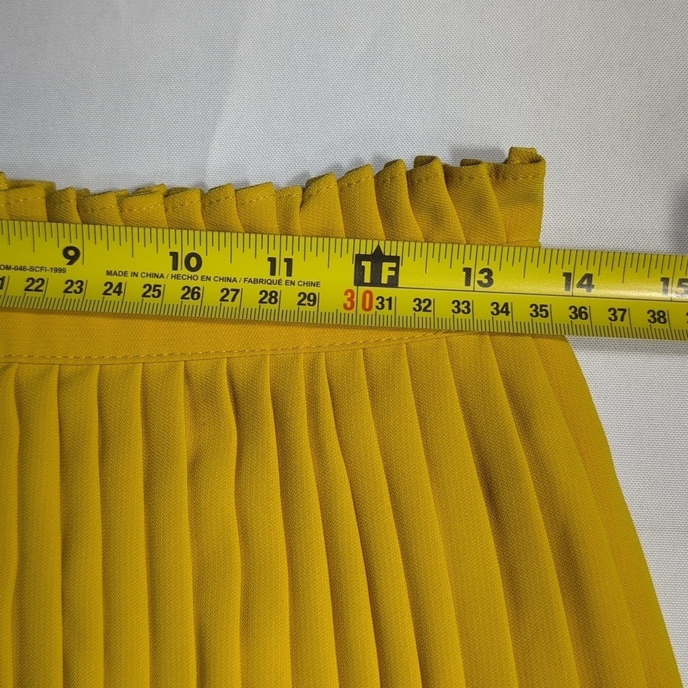 YA-ONG-E Yellow Pleated Women's Skirt Size Medium - Picture 4 of 4